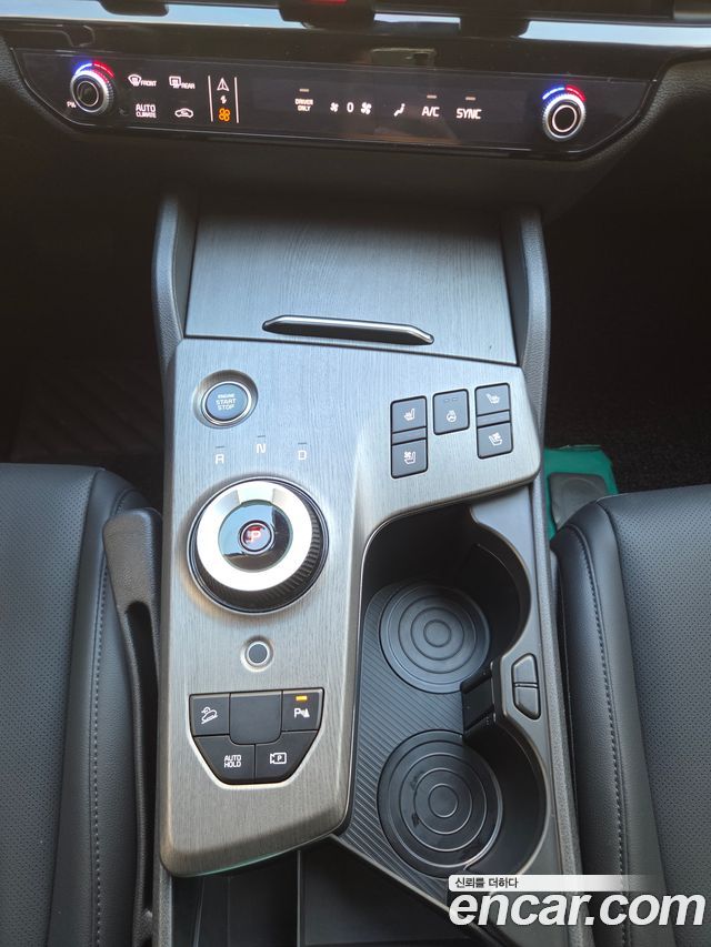 Kia Sportage Hybrid (V) HEV 1.6 2WD Signature 2025 — фото 9