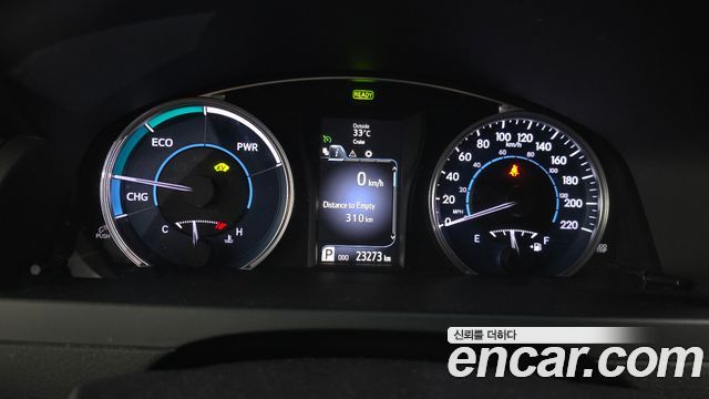 Toyota Camry Hybrid LE 2017 — фото 8