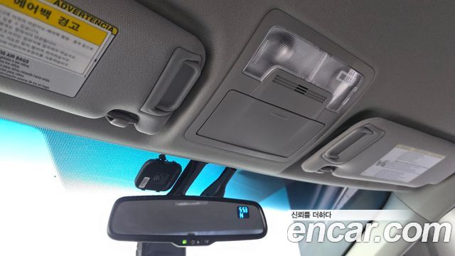 Toyota Camry Hybrid LE 2017 — фото 19