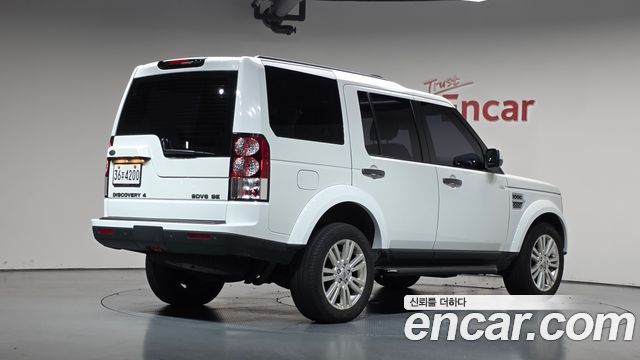 Land Rover Discovery 4 3.0 SDV6 SE 2012 — фото 2