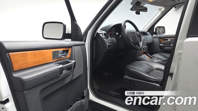 Land Rover Discovery 4 3.0 SDV6 SE 2012 — фото 10