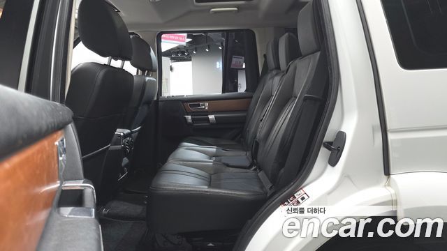 Land Rover Discovery 4 3.0 SDV6 SE 2012 — фото 12