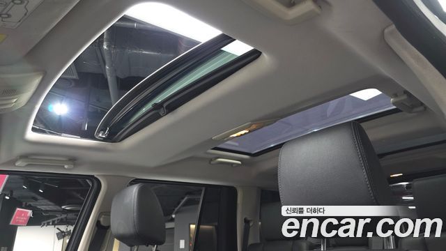 Land Rover Discovery 4 3.0 SDV6 SE 2012 — фото 16