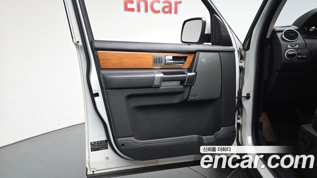 Land Rover Discovery 4 3.0 SDV6 SE 2012 — фото 24