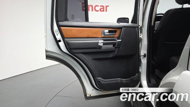 Land Rover Discovery 4 3.0 SDV6 SE 2012 — фото 25