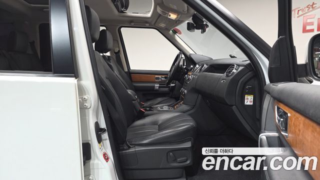 Land Rover Discovery 4 3.0 SDV6 SE 2012 — фото 26