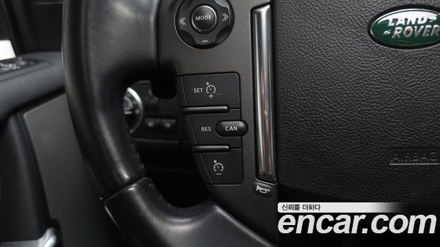 Land Rover Discovery 4 3.0 SDV6 SE 2012 — фото 30