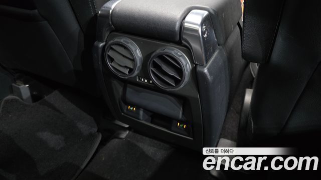 Land Rover Discovery 4 3.0 SDV6 SE 2012 — фото 31