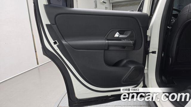 Mercedes-Benz GLB-Class (X247) GLB200 d 2021 — фото 25