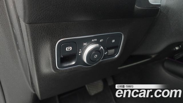 Mercedes-Benz GLB-Class (X247) GLB200 d 2021 — фото 27
