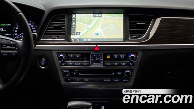 Genesis G80 3.3 GDI AWD Premium Luxury 2018 — фото 14