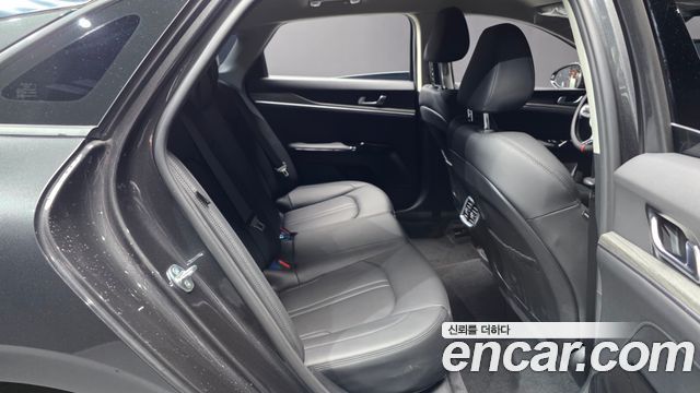 Kia K5 (III) 2.0 Noblesse 2024 — фото 12