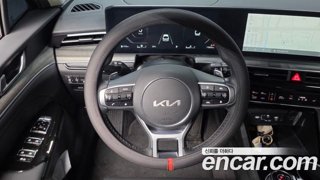 Kia K5 (III) 2.0 Noblesse 2024 — фото 13