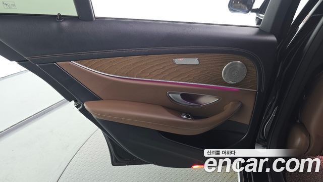 Mercedes-Benz E-Class (W213) E250 Exclusive 2021 — фото 25