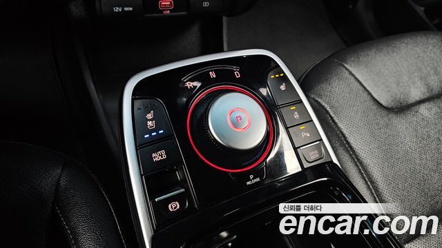 Kia Niro Plus Air 2023 — фото 9