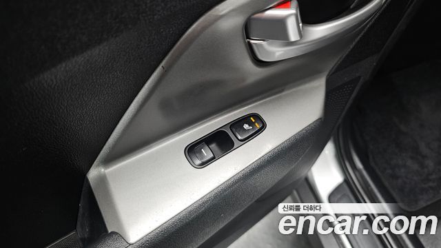 Kia Niro Plus Air 2023 — фото 19