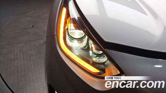 Kia Niro Plus Air 2023 — фото 22