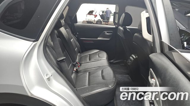 Kia Niro Plus Air 2023 — фото 26