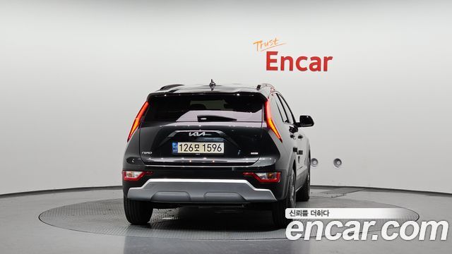 Kia Niro Prestige 2022 — фото 4