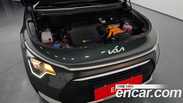 Kia Niro Prestige 2022 — фото 6