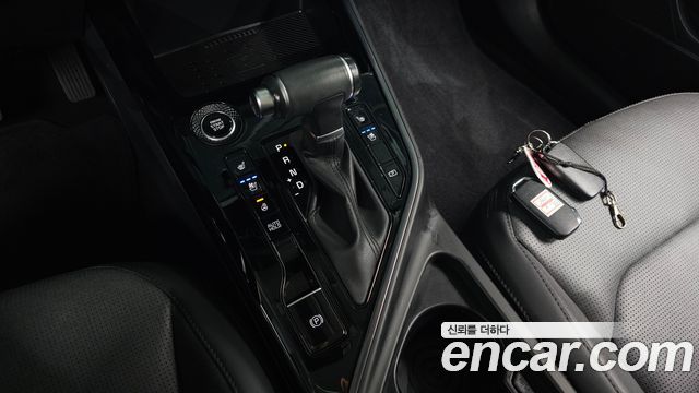 Kia Niro Prestige 2022 — фото 9