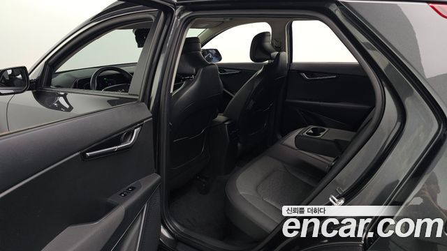 Kia Niro Prestige 2022 — фото 12