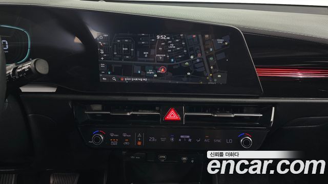 Kia Niro Prestige 2022 — фото 14