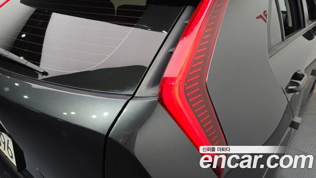 Kia Niro Prestige 2022 — фото 23