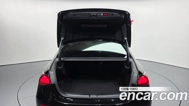 Mercedes-Benz E-Class (W214) E200 Avantgarde 2025 — фото 20