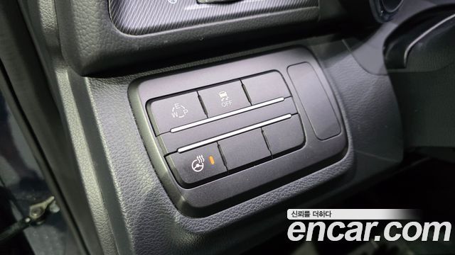 KG Mobility (SsangYong) Tivoli VX 2WD 2017 — фото 12