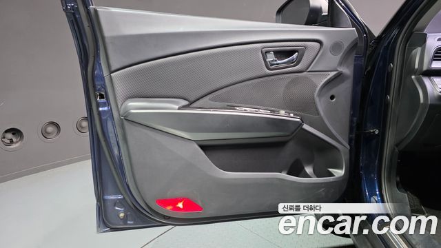 KG Mobility (SsangYong) Tivoli VX 2WD 2017 — фото 24