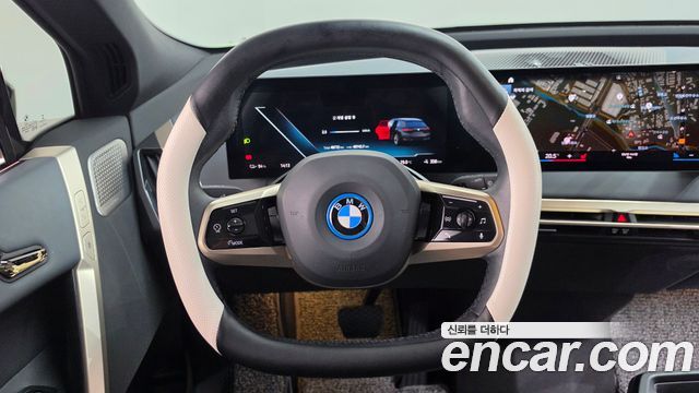 BMW iX xDrive40 First Edition 2022 — фото 13