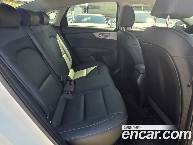 Kia K3 (II) 1.6 Prestige 2022 — фото 18