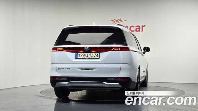Kia Carnival (IV) Gasoline 9-Seater Signature 2021 — фото 4