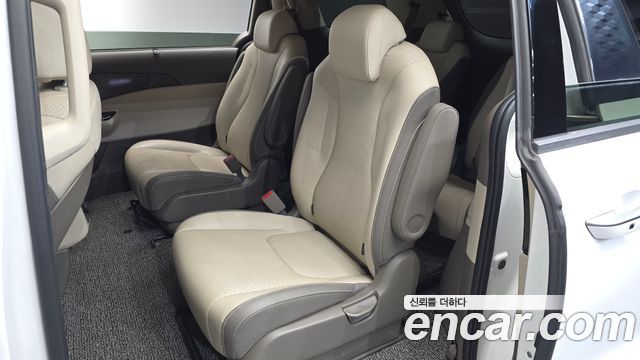 Kia Carnival (IV) Gasoline 9-Seater Signature 2021 — фото 11