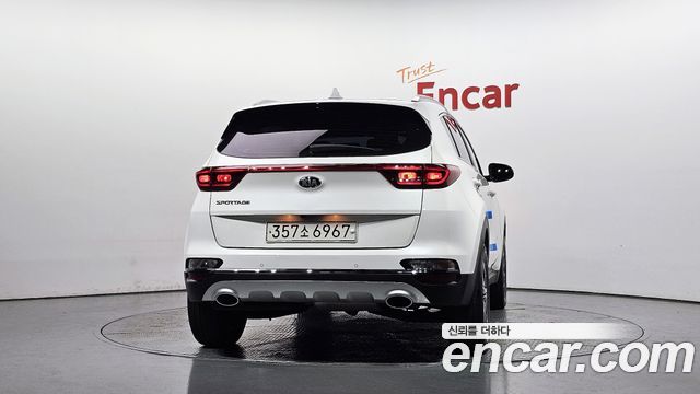 Kia Sportage The Bold Diesel 1.6 2WD Prestige 2022 — фото 4