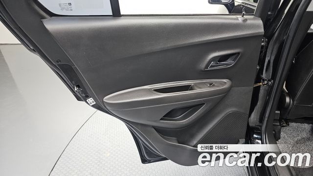 Chevrolet Trax 1.4 Perfact Black 2019 — фото 25