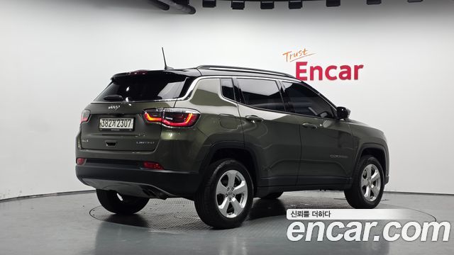 Jeep Compass (II) 2.4 Limitied AWD 2019 — фото 2