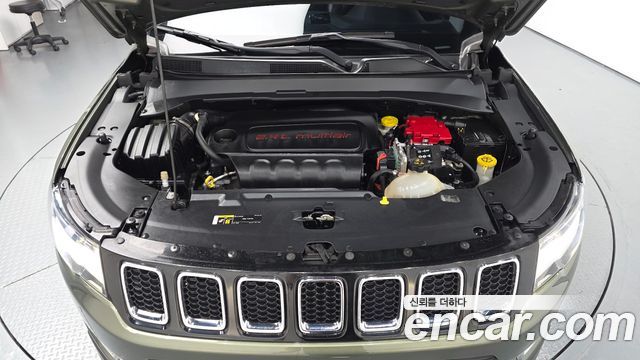 Jeep Compass (II) 2.4 Limitied AWD 2019 — фото 6