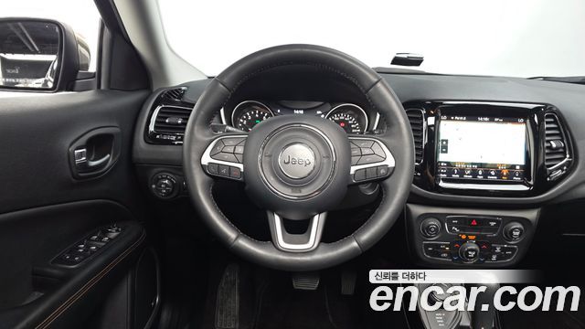 Jeep Compass (II) 2.4 Limitied AWD 2019 — фото 12