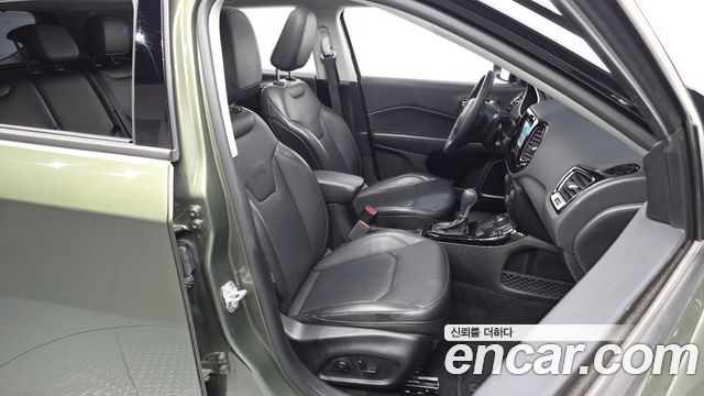 Jeep Compass (II) 2.4 Limitied AWD 2019 — фото 26