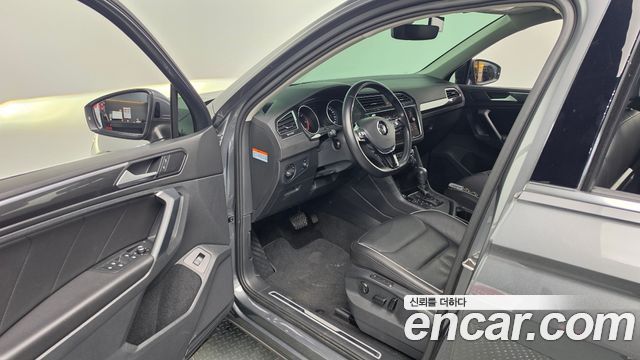 Volkswagen Tiguan (II) 2.0 TDI Prestige 2020 — фото 10