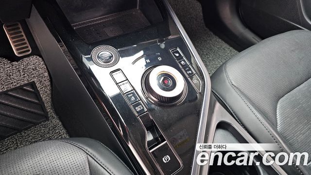 Kia Niro Signature 2023 — фото 9