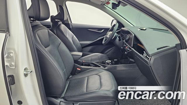 Kia Niro Signature 2023 — фото 11
