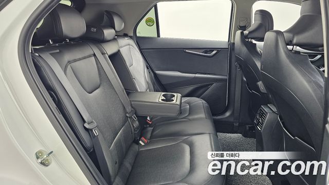 Kia Niro Signature 2023 — фото 12