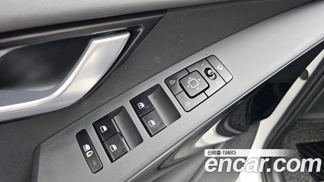 Kia Niro Signature 2023 — фото 29