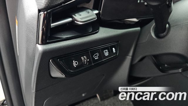 Kia Niro Signature 2023 — фото 31