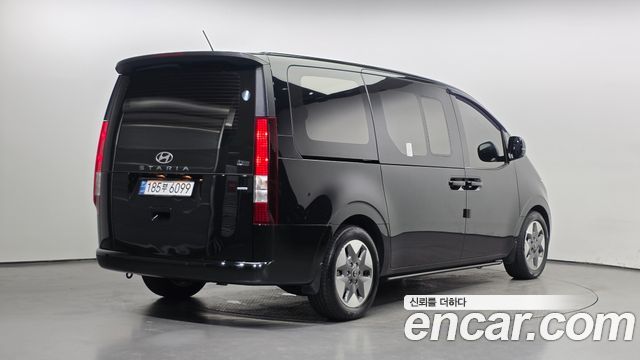 Hyundai Staria 4WD Tourer 9-Seater Modern 2025 — фото 2
