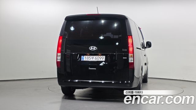 Hyundai Staria 4WD Tourer 9-Seater Modern 2025 — фото 4