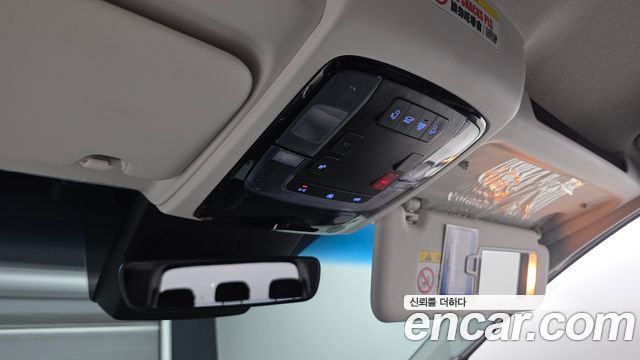 Hyundai Staria 4WD Tourer 9-Seater Modern 2025 — фото 18